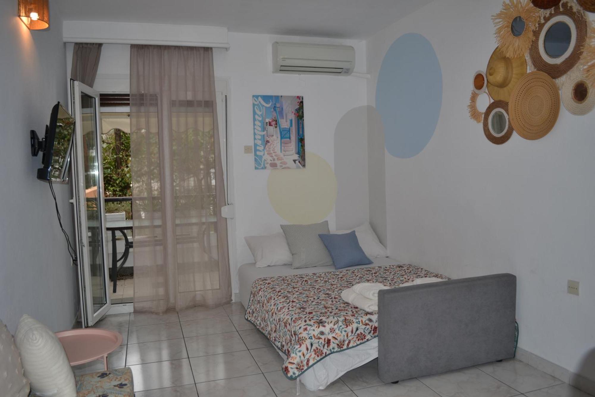 Evaliana Seaside Apartment PalaiónTsiflíkion Esterno foto